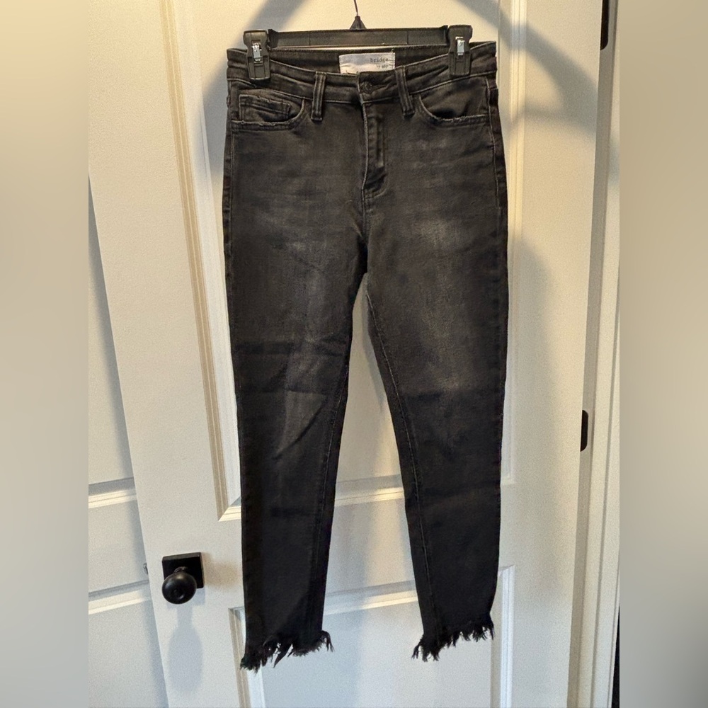 Chic Black Frayed Hem Women's Skinny Jeans